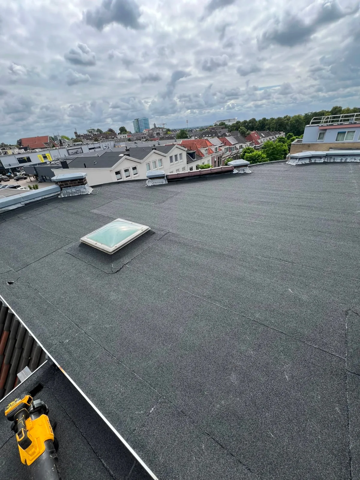 Platte daken & bitumen project van Dakonderhoud van Empel
